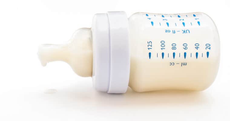Best Bottle for Breastfed Baby Who Refuses the Bottle