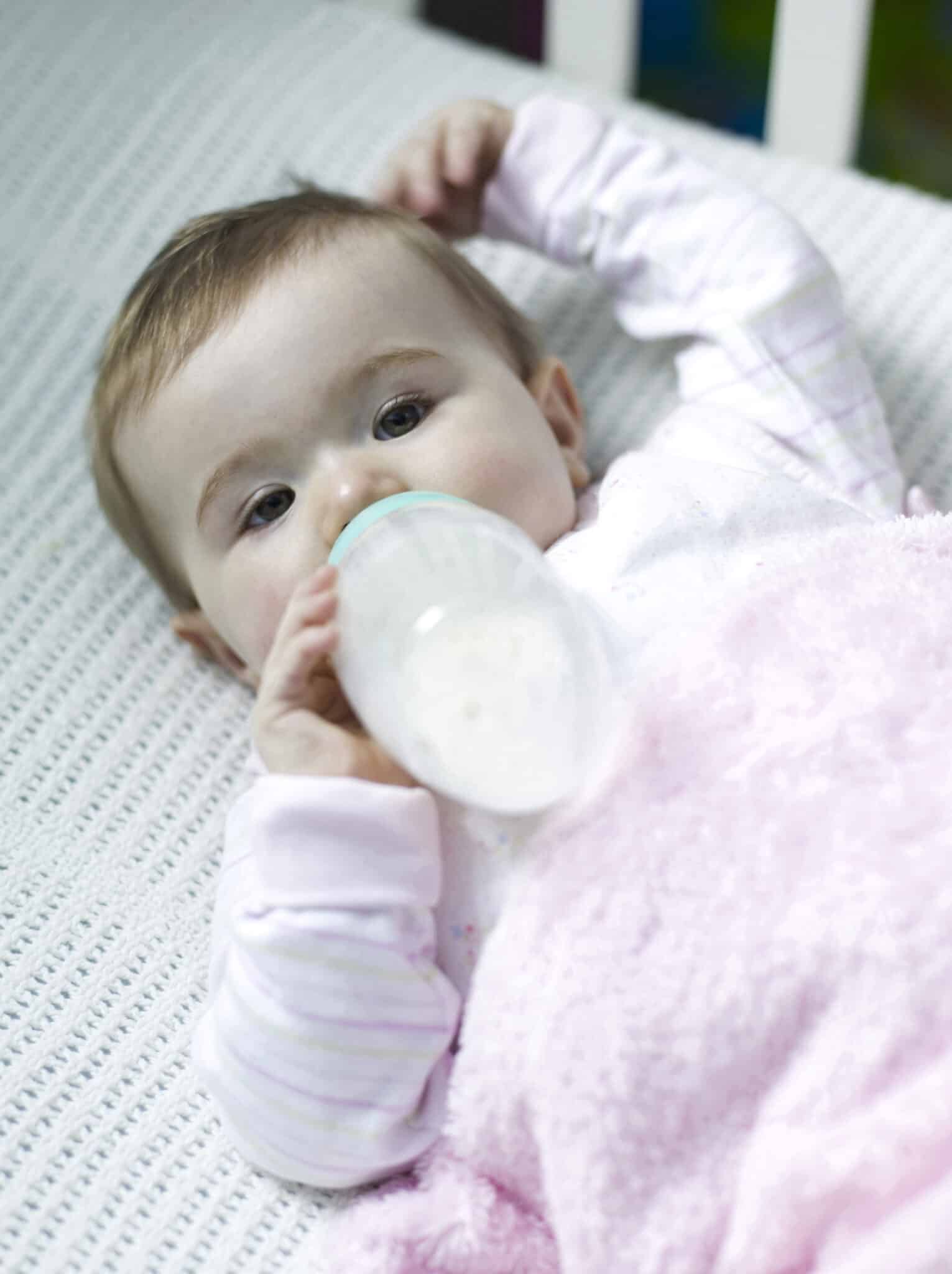 What to Do When Your Baby Prefers the Bottle to Breastfeeding 2022